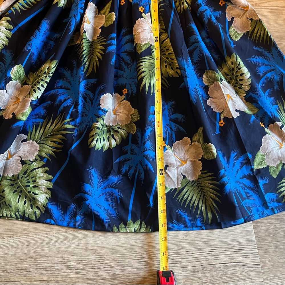 SUNDRESS•TROPICAL PRINT•ONE SIZE - Picture 10 of 10